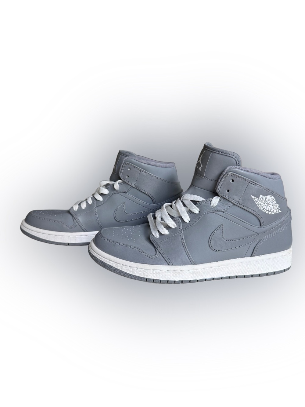Men’s Nike Air Jordan 1 Mid-Top Sneakers in Gray